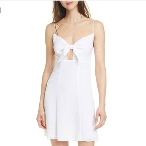 🆕Alice + Olivia white dress size 4